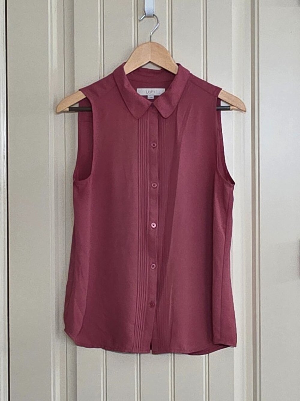 Loft Sleeveless Blouse